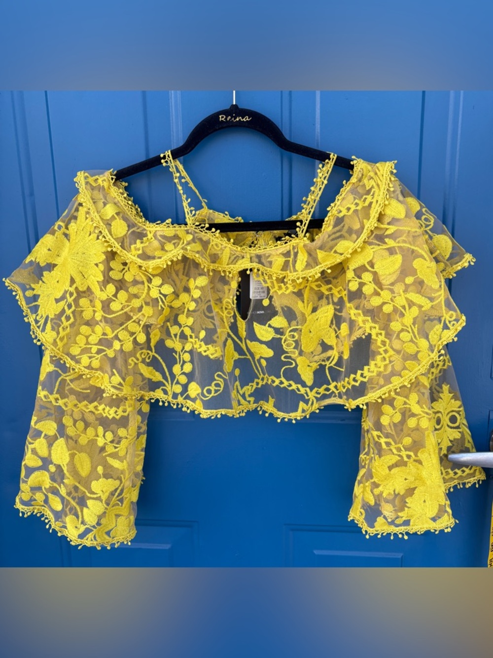 WFashion Nova Yellow Lace Off-Shoulder Crop Top Sz XS - Picture 2 of 15